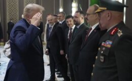 Beştepe’de tarihi anlar! Trump, Ankara Garnizon Komutanı’nın önünde esas duruşa geçti