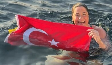 Ultra maraton yüzücüsü Aysu Türkoğlu, Tsugaru Kanalı’nı geçen en genç Türk oldu