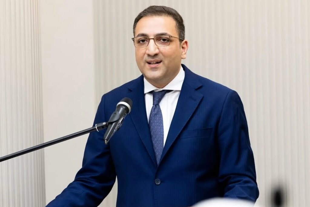Balçova Belediye Başkanı Onur Yiğit rüşvet soruşturmasıyla görevden alındı