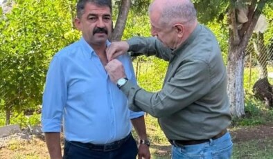 Ümit Özdağ rozet taktı, CHP’li başkan transferi jet hızında yalanladı