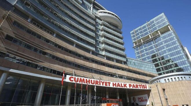 CHP’de tarihi istifa dalgası; belediye başkanları art arda açıkladı