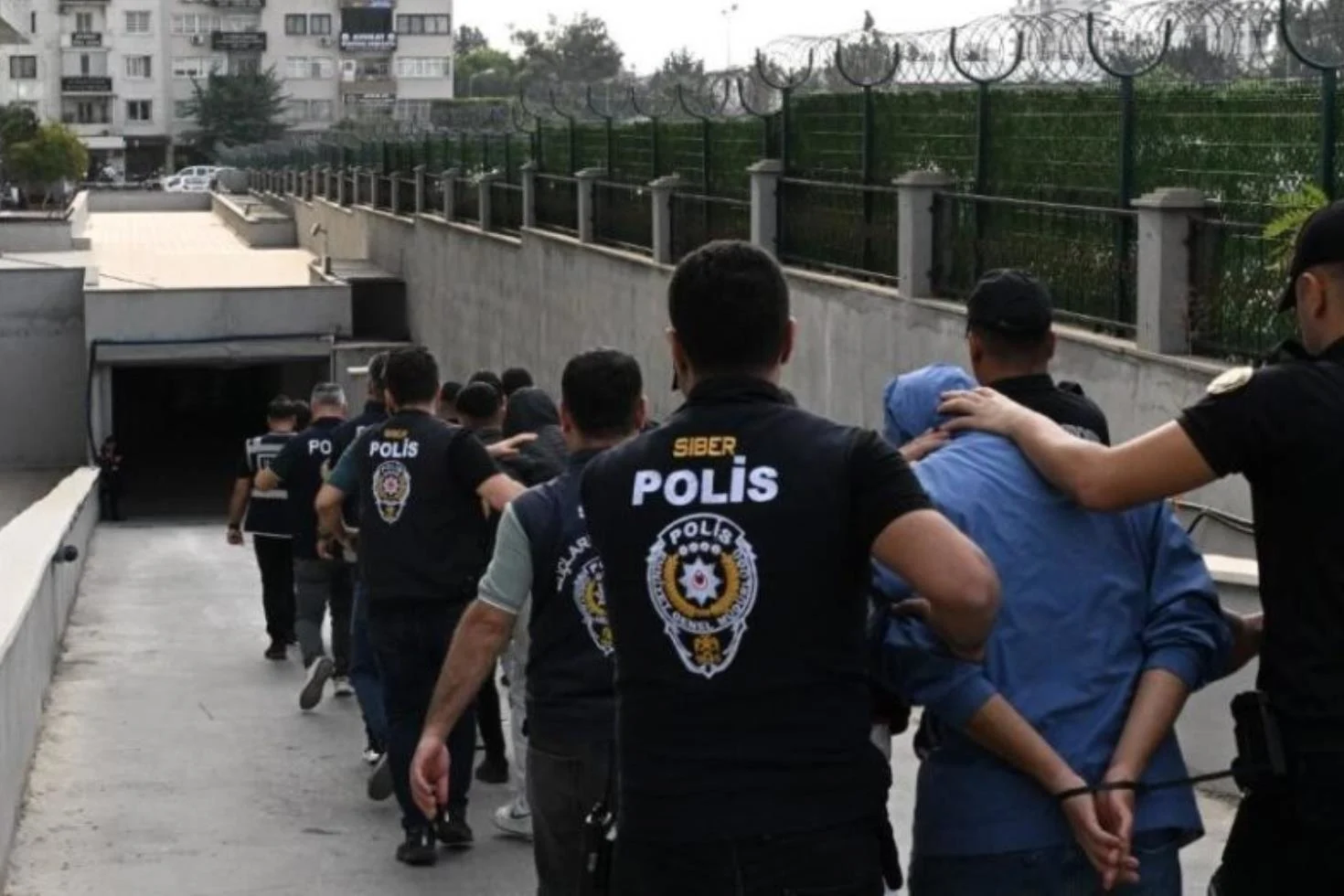 yasa disi bahis sorusturmasinda 80 kisi hakkinda gozalti karari 20090531 48