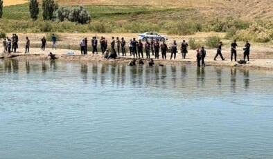 Sivas’ta Kızılırmak’ta akıntıya kapılan 3 kişiden 2’si kayboldu