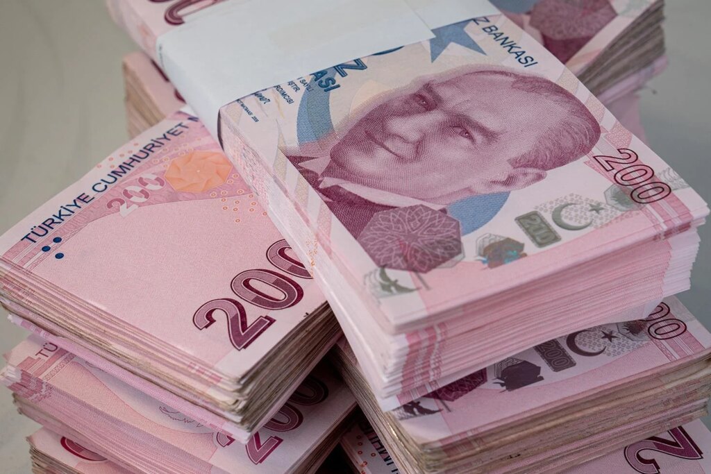 Milletvekili maaşları memur zammıyla 310 bin lirayı aştı