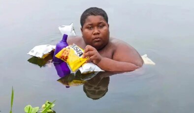 5 yıldır sudan çıkamıyor! 16 yaşındaki çocuğun gizemli hastalığını doktorlar çözemedi