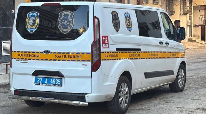 Gaziantep’te ev yangını: 1 çocuk öldü, 2 yaralı