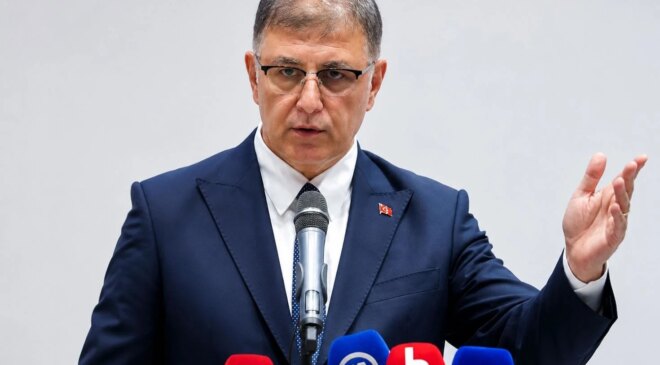 AK Parti’ye katılacağı iddia edilen Cemil Tugay kararını verdi: Kendime bir yol çizeceğim