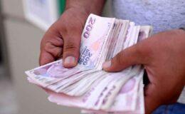 Sürücüler güne zamla başladı! Benzinin litresi bazı illerde 72 lirayı aştı