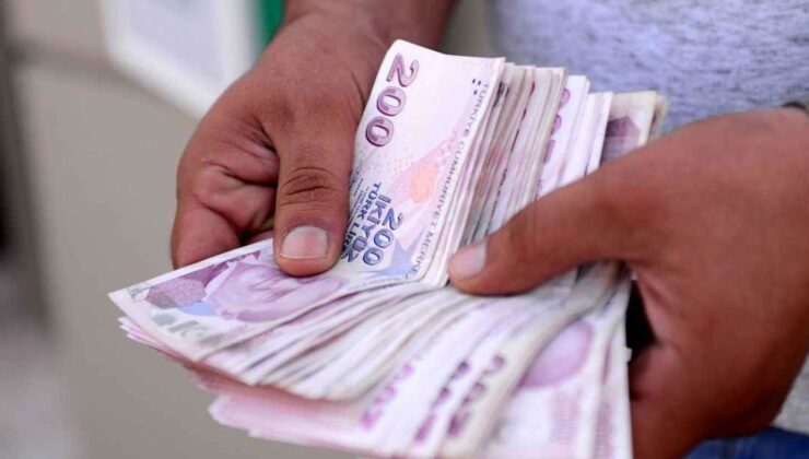 Sürücüler güne zamla başladı! Benzinin litresi bazı illerde 72 lirayı aştı
