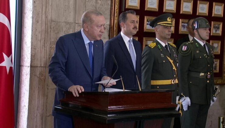 Cumhurbaşkanı Erdoğan ve devlet erkanı Anıtkabir’de! Atatürk’ün huzurunda Netanyahu’ya mesaj