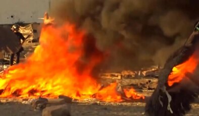 İspanya’da tansiyon yüksek! Göçmenlerin barınaklarını ateşe verdiler