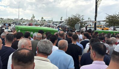 Aynı kaderi paylaştılar! Yan yana defnedildiler