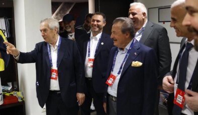Fenerbahçe Şampiyonlar Ligi’nde! Aziz başkan dayanamayıp soyunma odasına indi, müjdeyi verdi