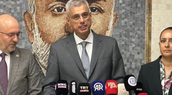 Bakan Memişoğlu’ndan sağlıkçı annelere müjde: Hastanelere 24 saat kreş hizmeti geliyor