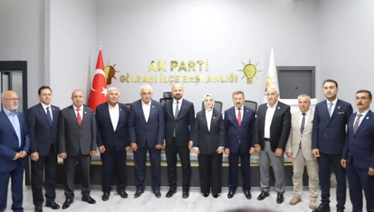 Gölbaşı’nda 6 CHP’li meclis üyesi AK Parti’ye geçti