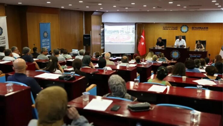 Diyarbakır Büyükşehir Belediyesi’nde yeni Meclis Başkan Vekili Evin Yelboğa oldu