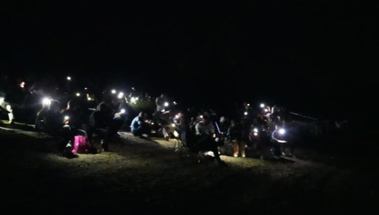Binlerce kişi Perseid meteor yağmurunu izlemek için akın etti! Trafik kilitlendi, kilometrelerce yürüdüler