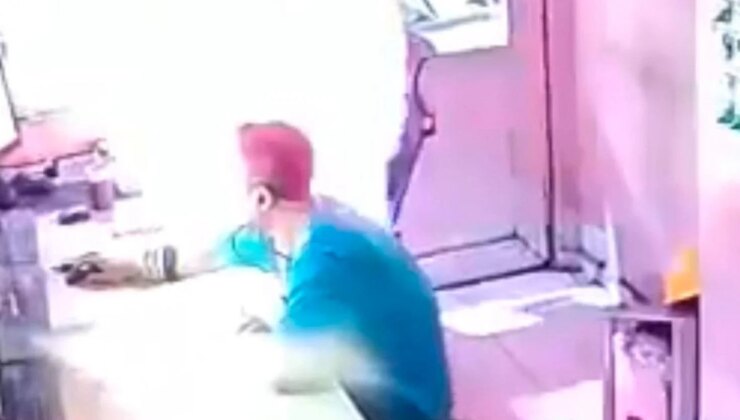 Samsun’da fabrikada patlama anı kamerada: 2 yaralı