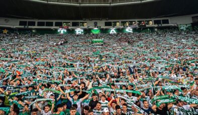 Bursaspor taraftarı rekor kırdı: 40 bin 850 kişi