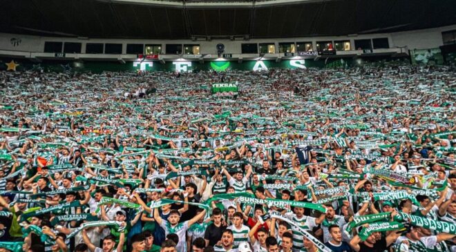 Bursaspor taraftarı rekor kırdı: 40 bin 850 kişi