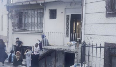 Evden gelen kötü koku acı gerçeği ortaya çıkardı, 25 yaşındaki genç ölü bulundu
