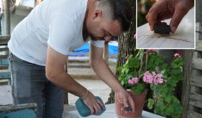İzmit’te yağmur yerine demir tozu yağıyor, mahalleli ellerinde mıknatısla geziyor