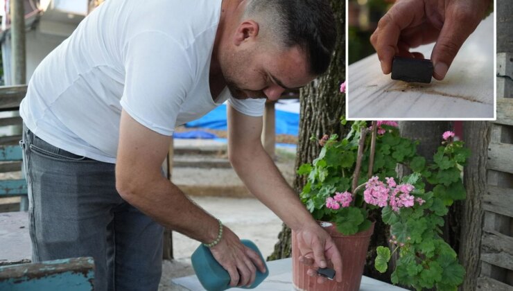 İzmit’te yağmur yerine demir tozu yağıyor, mahalleli ellerinde mıknatısla geziyor