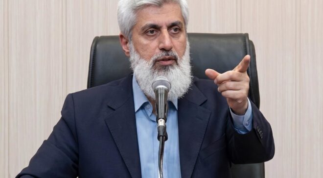 Alparslan Kuytul’un çocuk sesine tahammülsüzlüğü! Cemaate bağırıp parmak salladığı anlar yeniden gündem oldu