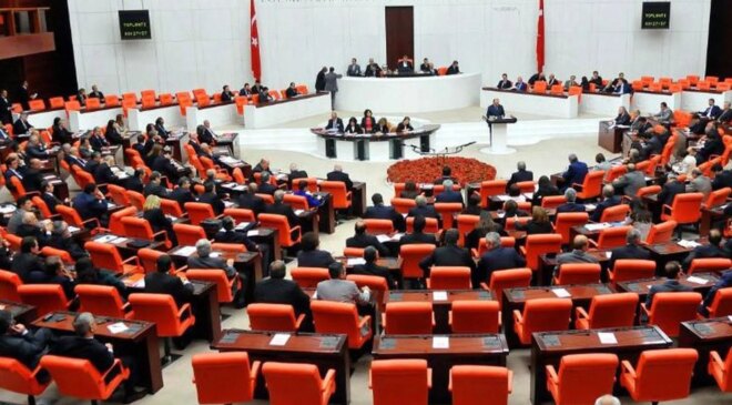 Yeniden Refah Partisi, çerçeve yasaya destek vermeyeceğini açıkladı