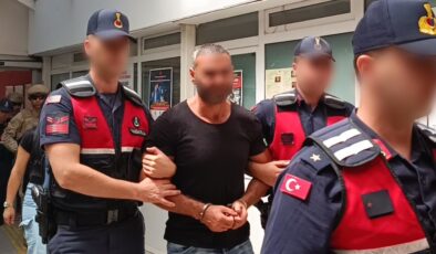 Yunanistan planı suya düştü! Çete lideri kız arkadaşının yanında enselendi