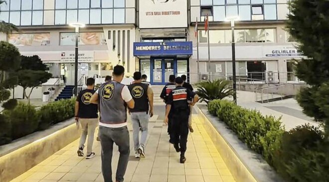 Menderes Belediyesi’ndeki rüşvet pazarlığı dosyaya girdi: Ses kayıtları her şeyi anlatıyor