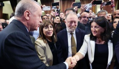DEM Parti heyeti Erdoğan’la görüşmek için Külliye’de! Demirtaş dahil masada 5 konu var