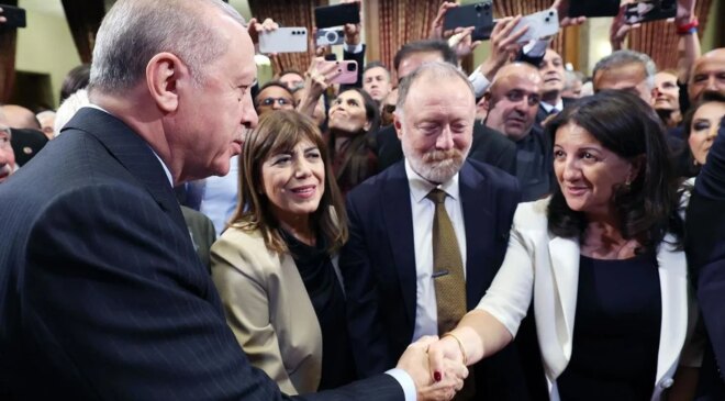 DEM Parti heyeti Erdoğan’la görüşmek için Külliye’de! Demirtaş dahil masada 5 konu var