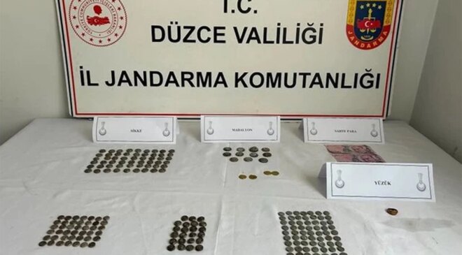 Düzce’de tarihi eser operasyonu: 196 sikke ele geçirildi