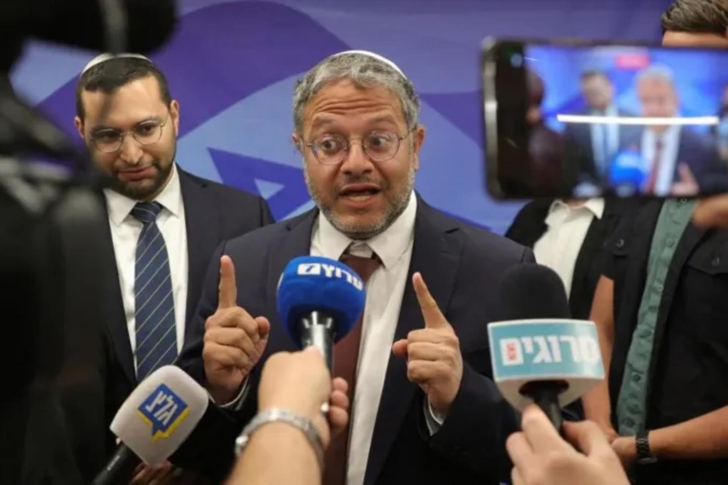 eli kanli siyonistin agzindan zehir sacildi insanlik sucu gibi cagri 20152340 48