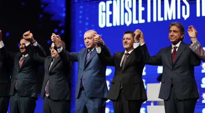 Tarih de ortaya çıktı, Ümit Dikbayır AK Parti’ye geçiyor