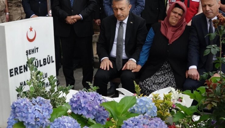 Eren Bülbül’ün annesinin sözleri yürekleri dağladı: 9 yıldır kapıyı kilitlemiyorum, yavrum yaralıdır açamaz