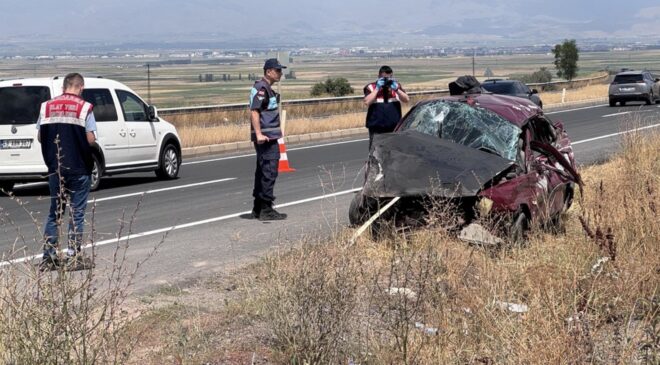 Erzurum’da feci kaza: 2 ölü, 4 yaralı