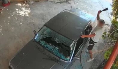 Eski sevgili satırla dehşet saçtı! O anlar kamerada