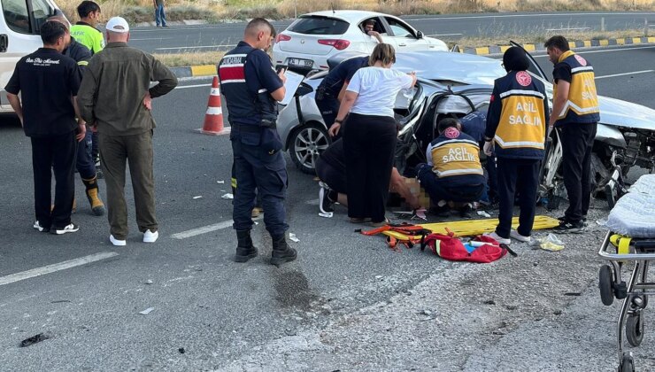 D100’de otomobil su kanalına çarptı: 2 ölü, 4 yaralı