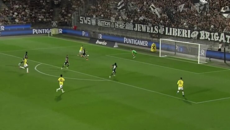 Kerem Aktürkoğlu karşı karşıya kaçırdı! Fenerbahçe taraftarı isyan etti