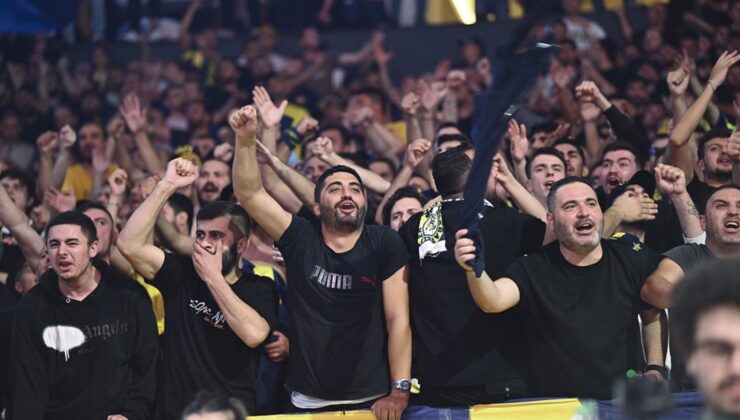 Fenerbahçe’nin efsanesi Kalinic, basketbolu bıraktı