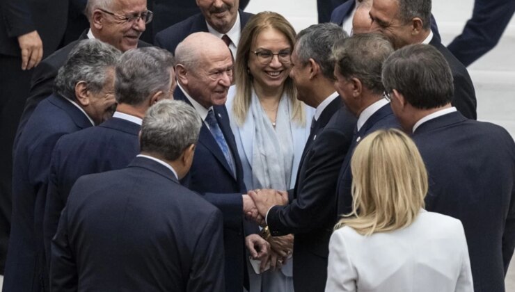 Bahçeli’den Özel’e: Bir gecede 91 milletvekiline nasıl ulaştınız?