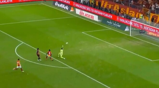Galatasaray’a soğuk duş! 2 dakikada 2 gol geldi, taraftarlar delirdi