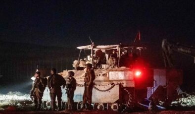 İsrail iki ülkeye birden saldırdı! Lübnan’ı bombaladı, Suriye’ye karadan girdi