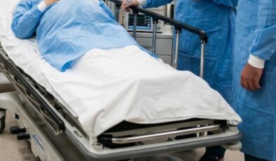 Karnından çıkan şey doktorları dehşete düşürdü! Tam 13 kilo