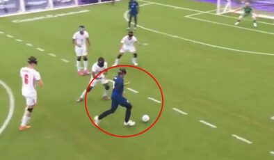 Görme engelli futbol maçında atılan gole bakın
