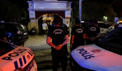 Düğünde “El tutma” kavgası kanlı bitti: Halay çekerken birbirlerine gi·rdiler
