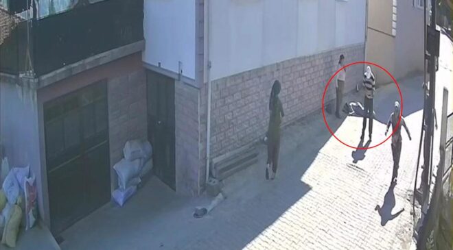 Balkondan düşen 64 yaşındaki yaşlı kadın hayatını kaybetti