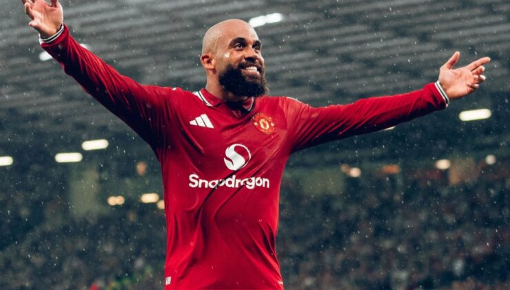 Hull City’e kaybeden Manchester United, Ipswich Town’a fena patladı